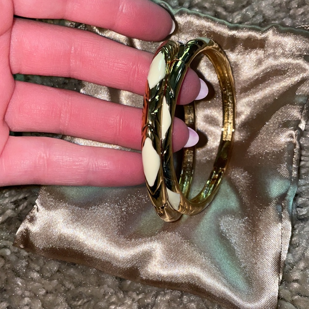 Two Cache Bangles - Picture 2 of 3